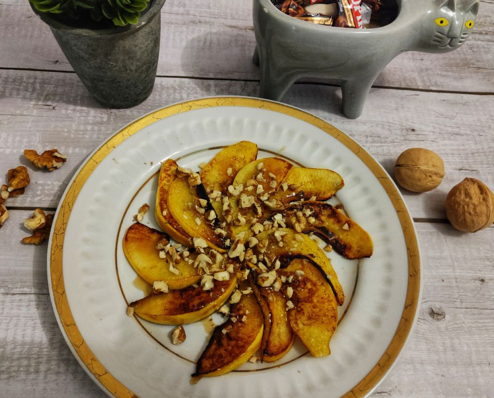 Ароматный десерт из айвы: легко и красиво