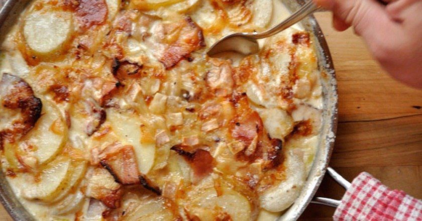 Нежный картофель а-ля карбонара: сытное блюдо для всей семьи