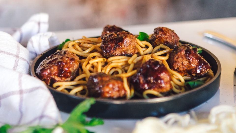 Вот почему фрикадельки выходят сухими и невкусными: всему виной две ошибки