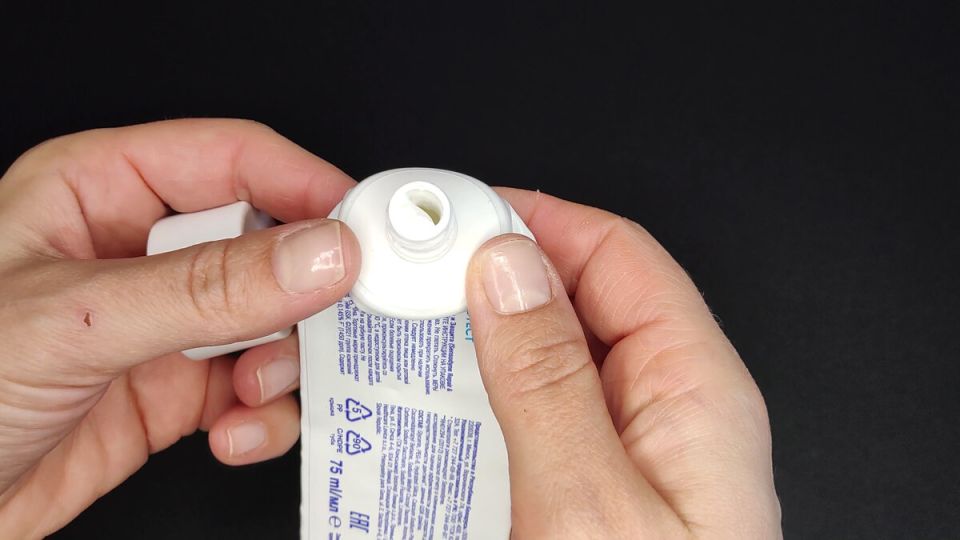 Незаменимая зубная паста: 10 неожиданных способов её использования в быту