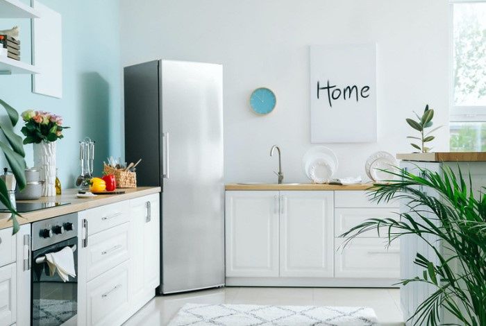 Неожиданные секреты уборки: вазелин на дверце холодильника