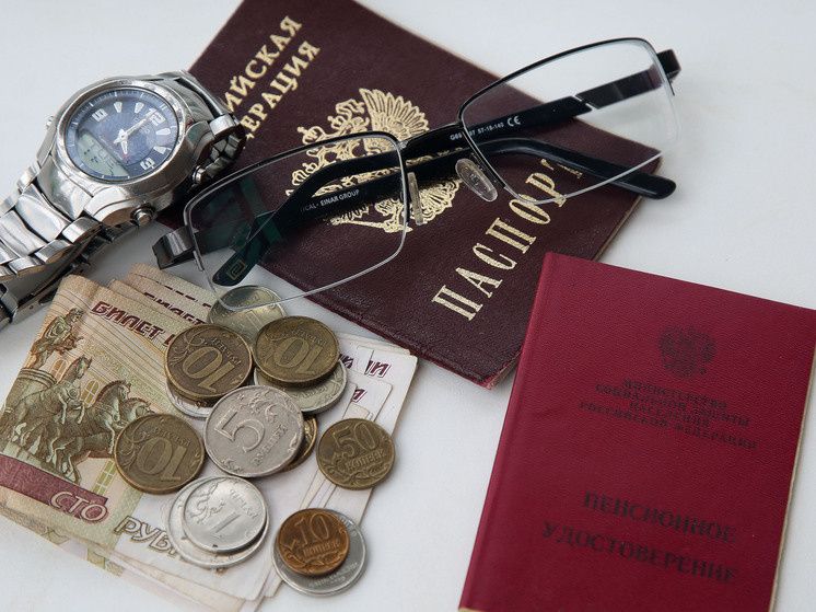 Что ждет пенсионеров при увольнении в декабре 2025 года: полезные советы