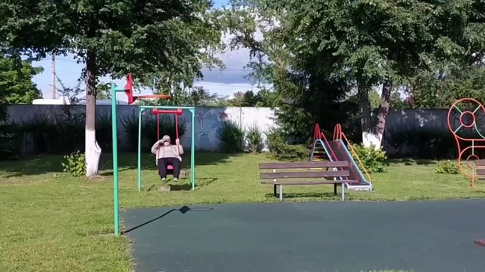  :   ,  -      