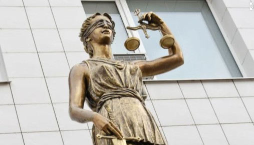   2,5     