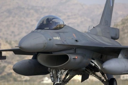   F-16     