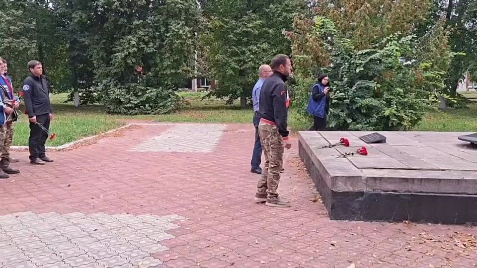  :    