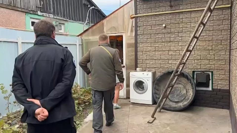  :       