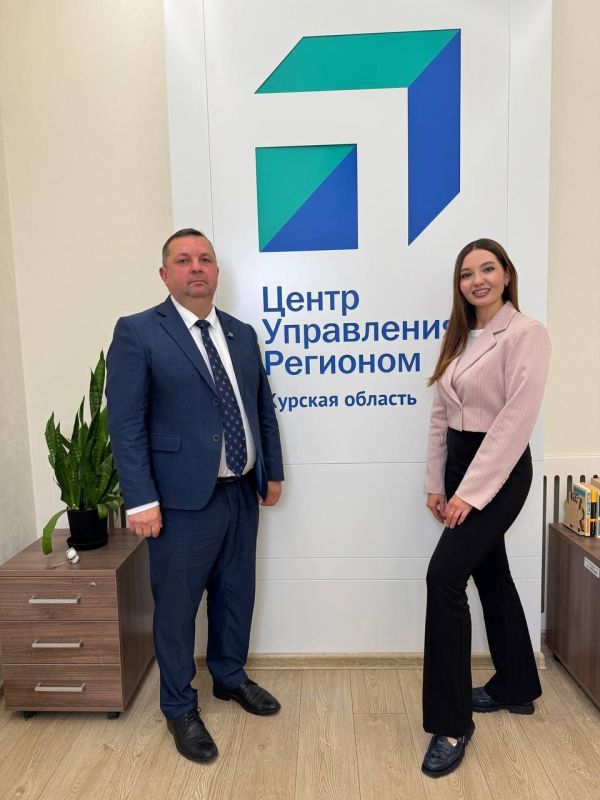 Сергей Ливенцев: Сегодня был удостоен чести стать гостем Центра управления регионом, где вместе с опытными специалистами ЦУРа мы провели прямой эфир, ставший площадкой для открытого диалога