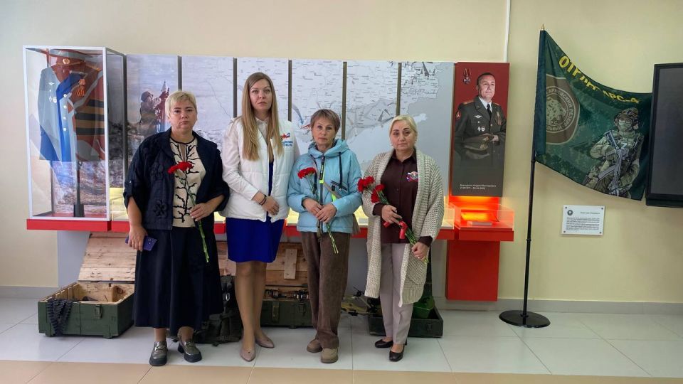 В курской гимназии № 63 открылась музейная экспозиция, посвящённая герою спецоперации Андрею Бикмурзину