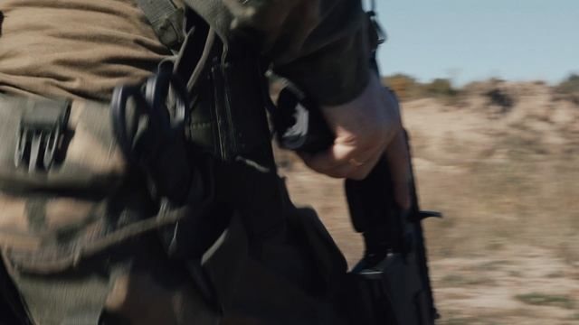 В сегодняшнем видео от команды "Лыни" и учебного центра "Гагаринг" — мощная нарезка кадров с интенсивного курса «Последний рубеж» в Курской области