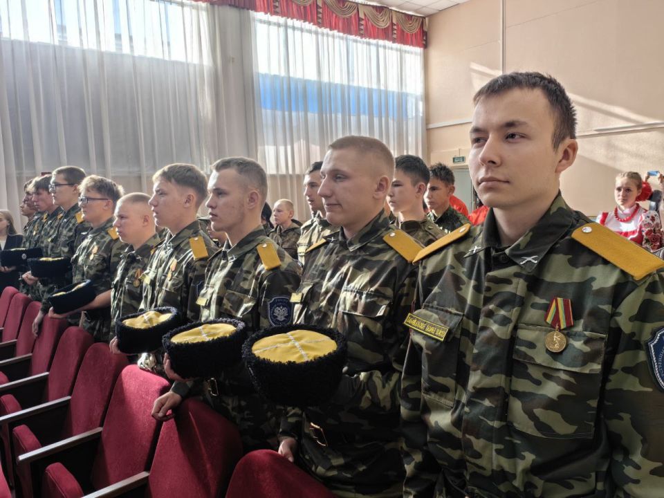 #* Подборка интересных новостей из регионов к этому часу