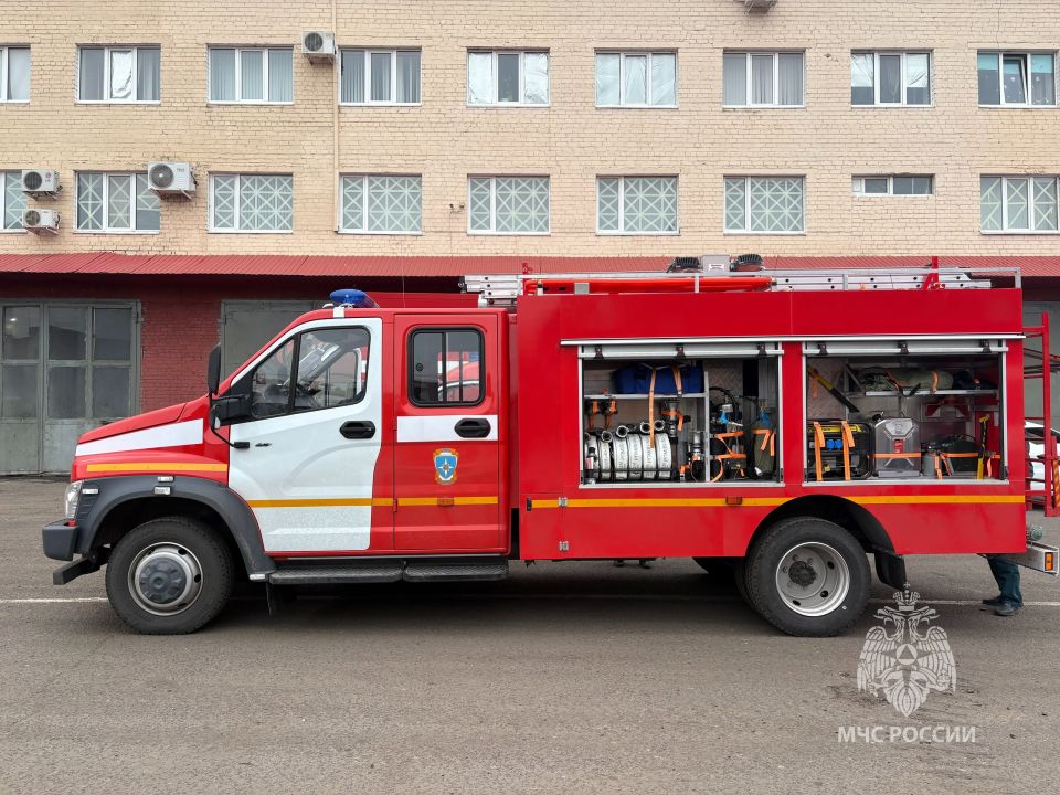 В щигровской пожарно-спасательной части новый автомобиль первой помощи