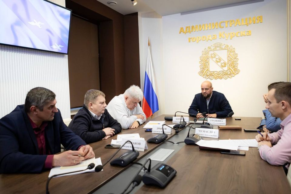 Евгений Маслов: Провел совещание с главами округов