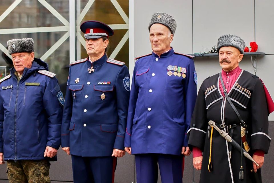 В Курске прошел межрегиональный благотворительный фестиваль-смотр «Казацкая слобода»