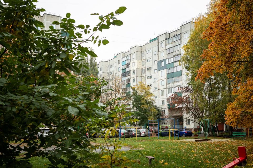 Евгений Маслов: За последние сутки большое количество обращений поступило ко мне от жителей дома, расположенного на проспекте Дружбы, 7