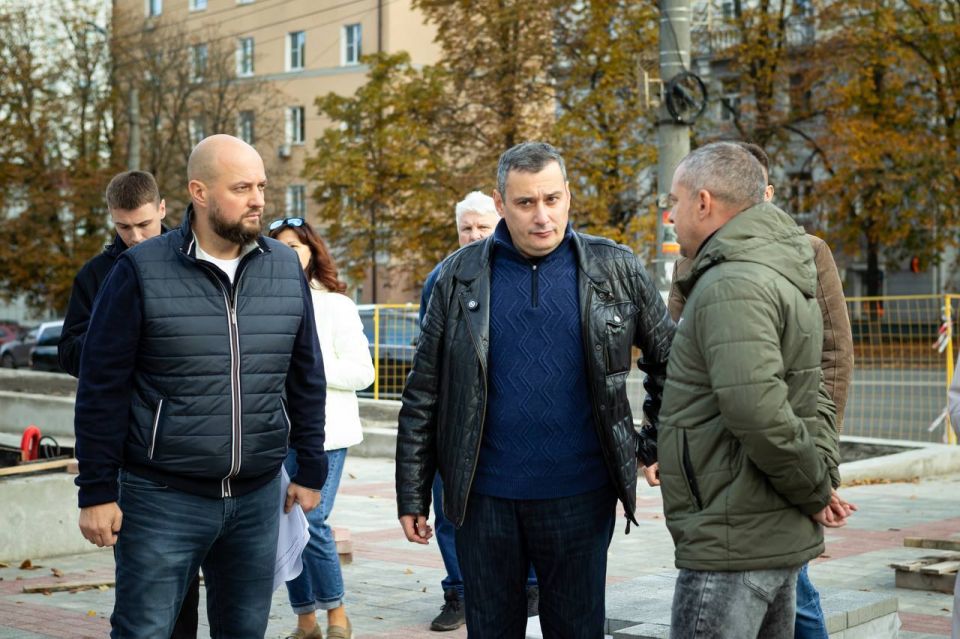 Евгений Маслов: Сегодня вместе с губернатором Александром Хинштейном провели объезд проблемных объектов города