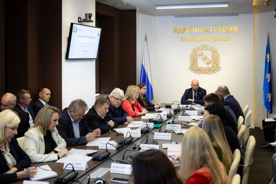 Евгений Маслов: Сегодня провёл свою первую рабочую планерку в качестве главы города с руководителями отраслевых ведомств администрации