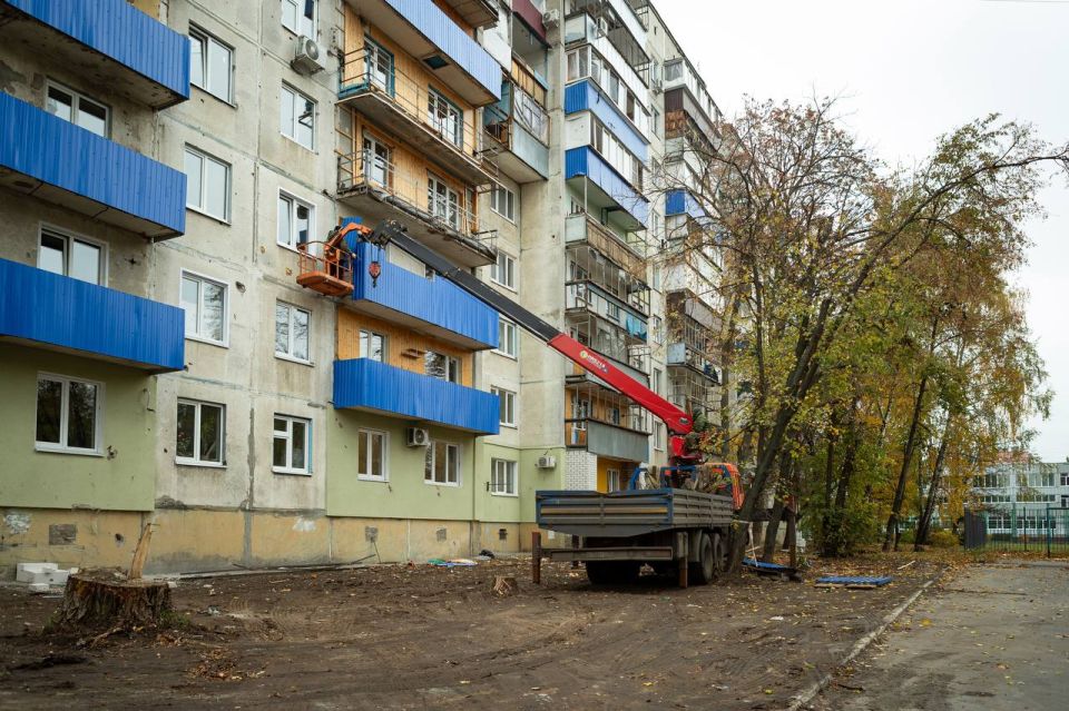 Евгений Маслов: Сегодня вместе с губернатором Александром Хинштейном заехал на улицу Союзную, 55-б