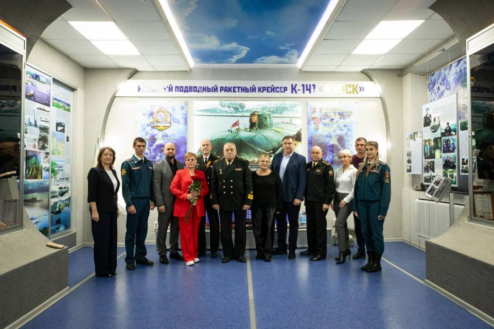 Евгений Маслов: Сегодня посетил музей моряков-подводников АПРК «Курск», созданный на базе автотехнического колледжа