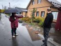 Единороссы помогают курянам в решение сезонных проблем