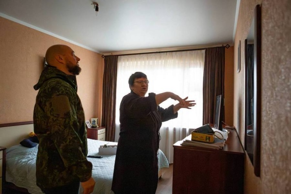 В Курске из-за дождя залило квартиры в многоэтажке