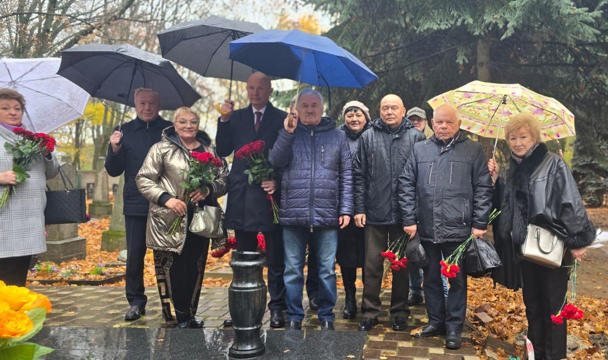 В Курске почтили память Героя Советского Союза Михаила Булатова