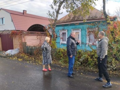 В Сеймском районе разбираются с подтоплением улицы Прилужной