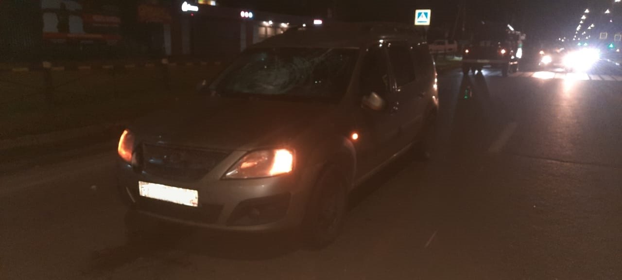 Машина сбила человека в Октябрьском районе