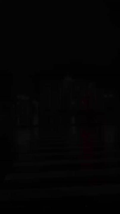 Предлагаем вам погрузиться в атмосферу осеннего дождливого вечера в Курске