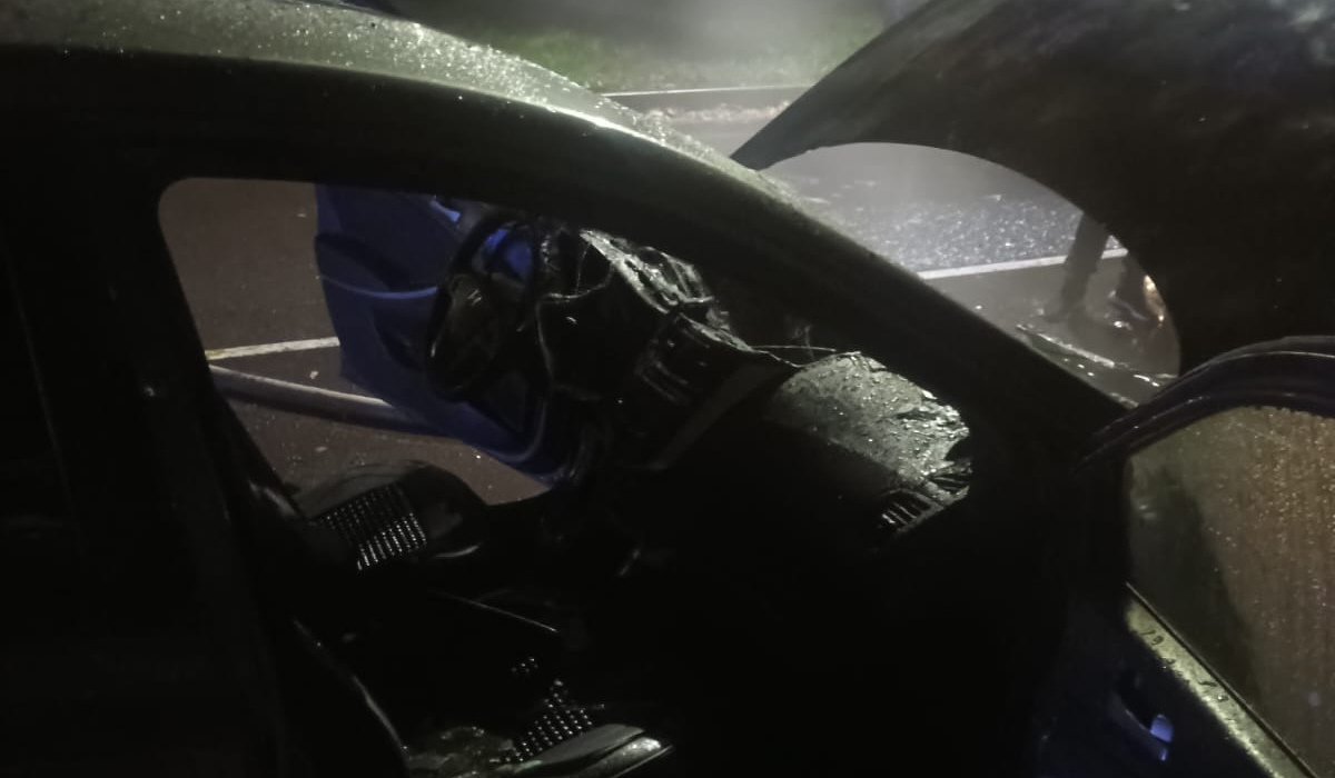 В Курске вечером 27 октября сгорел автомобиль на улице 50 лет Октября