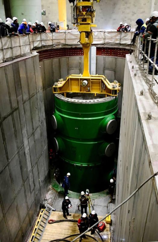 Предлагаем окунуться в удивительный мир нашей атомной истории онлайн