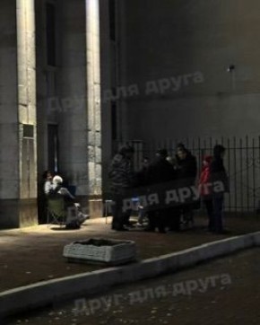 В Курске в очереди за билетами на «Ревизор» с Машковым будут стоять всю ночь