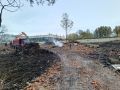 Подростки подожгли строительный мусор на месте старой бани в Курске