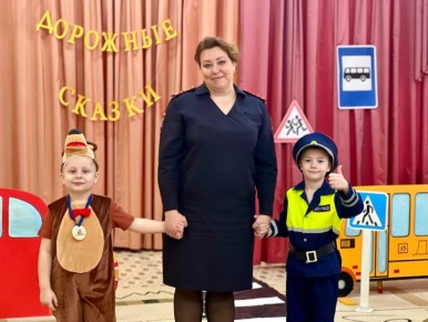 «Приключения Маши и Медведя на улицах города» в детском саду №88 г.Курска.