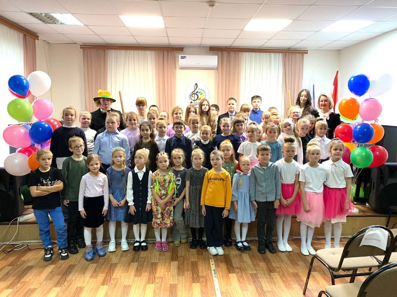 Традиционный праздник «Посвящение в первоклассники» состоялся 28 октября в Октябрьской ДШИ