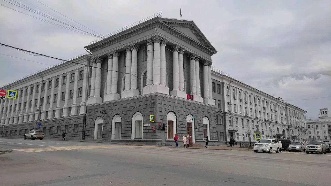 В соцсетях появилась информация о том, что могут заблокировать счета комитета ЖКХ Курска