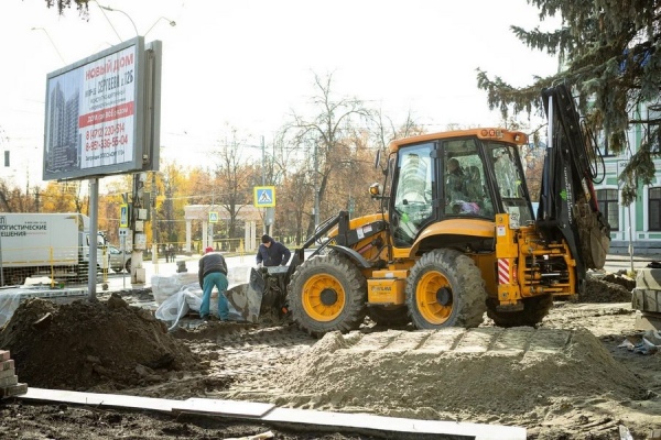 Подрядчик срывает сроки благоустройства площади у «Куряночки»