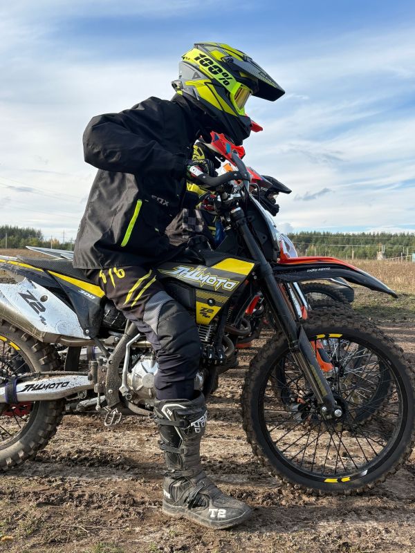 ПОБЕДИТЕЛИ ПЕРВЕНСТВА ПО МОТОКРОССУ