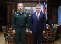 Губернатор Курской области Александр Хинштейн и директор Росгвардии Виктор Золотов обсудили безопасность региона