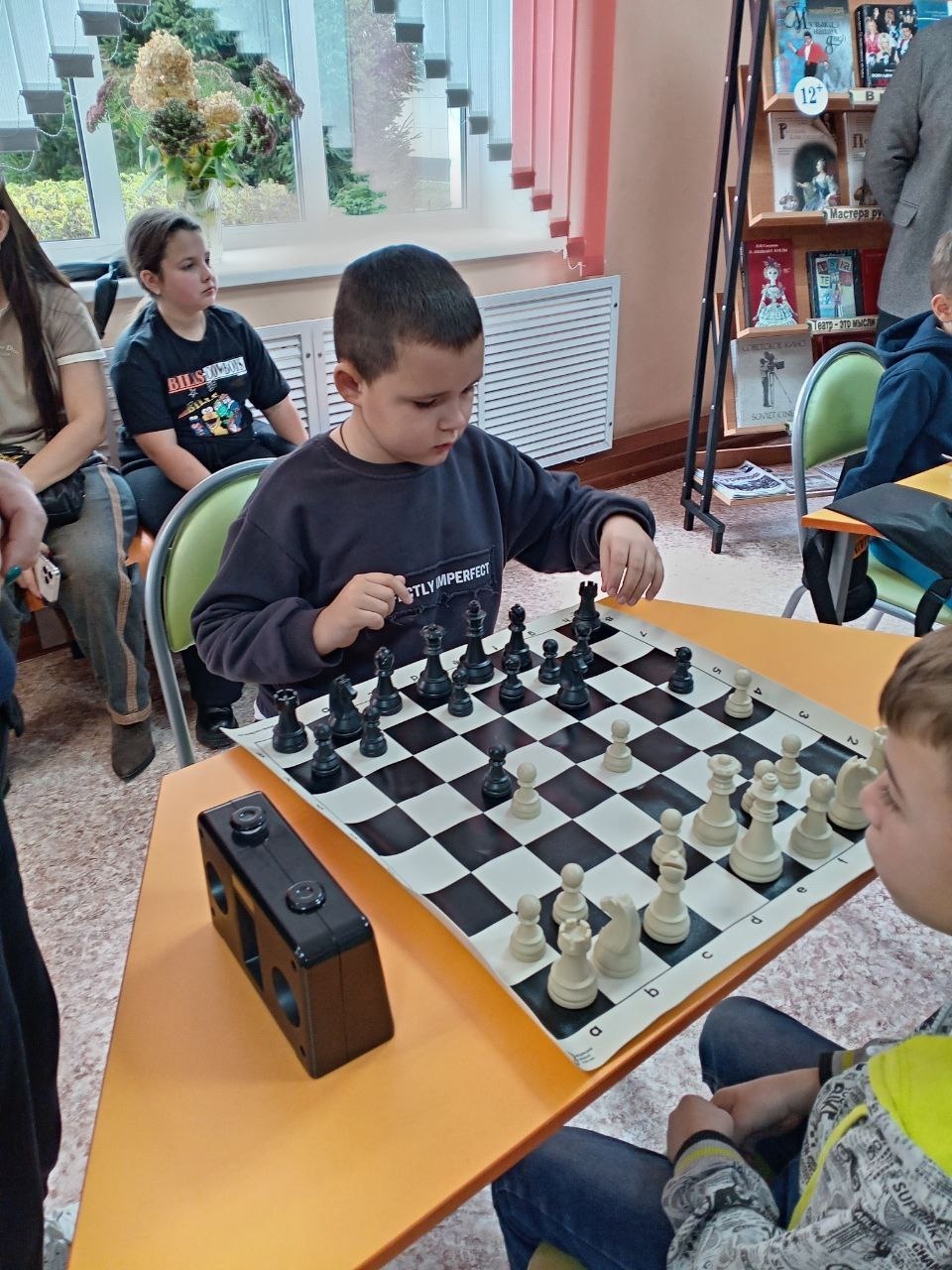 В целях развития физкультурно-оздоровительной и спортивно-массовой работы, популяризации и формирования устойчивого интереса к игре в шахматы среди обучающихся общеобразовательных организаций Октябрьского района Курской...