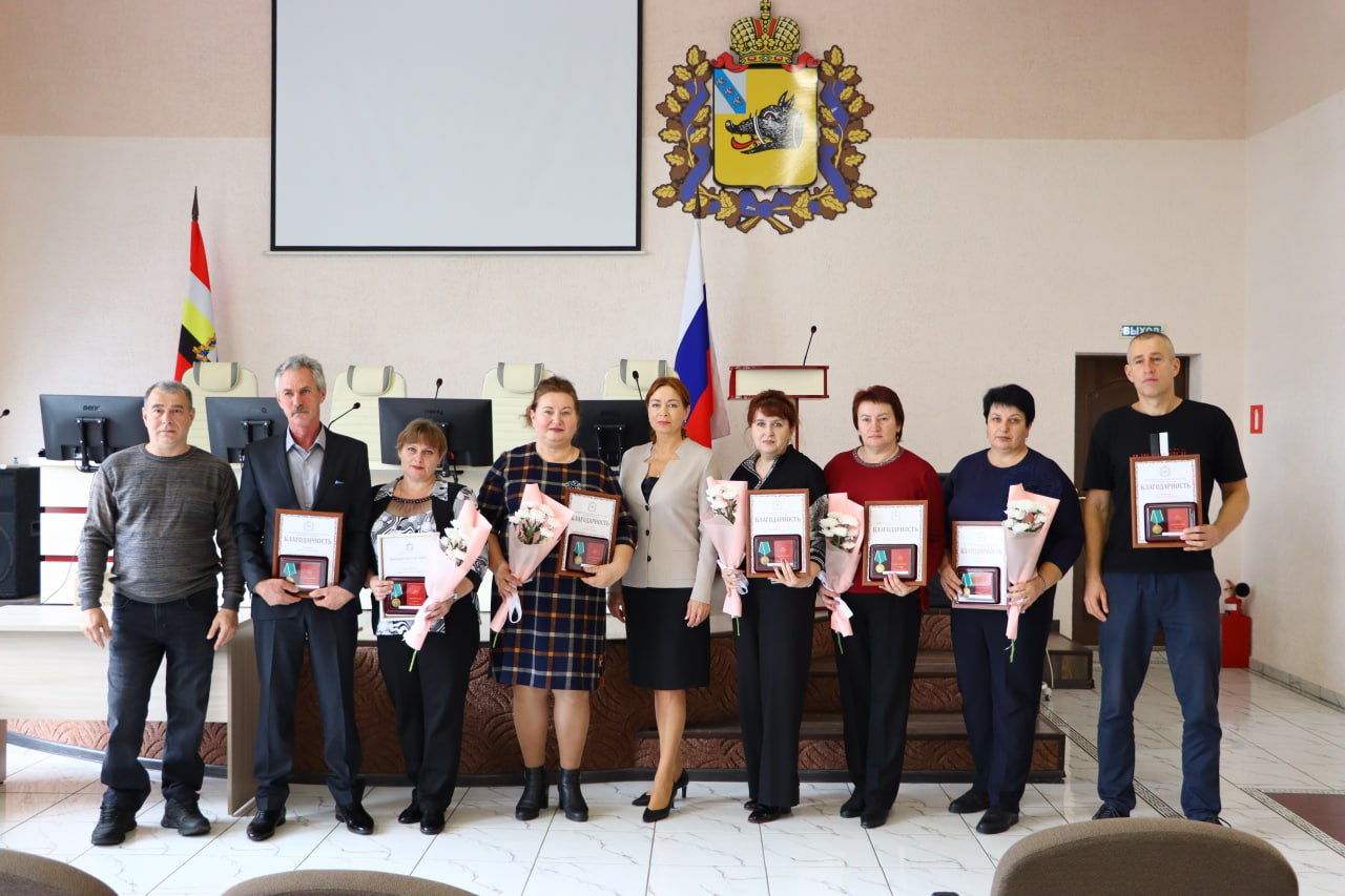 Андрей Белоусов: В Администрации Рыльского района состоялась торжественная церемония вручения благодарственных писем и медалей «За помощь фронту»