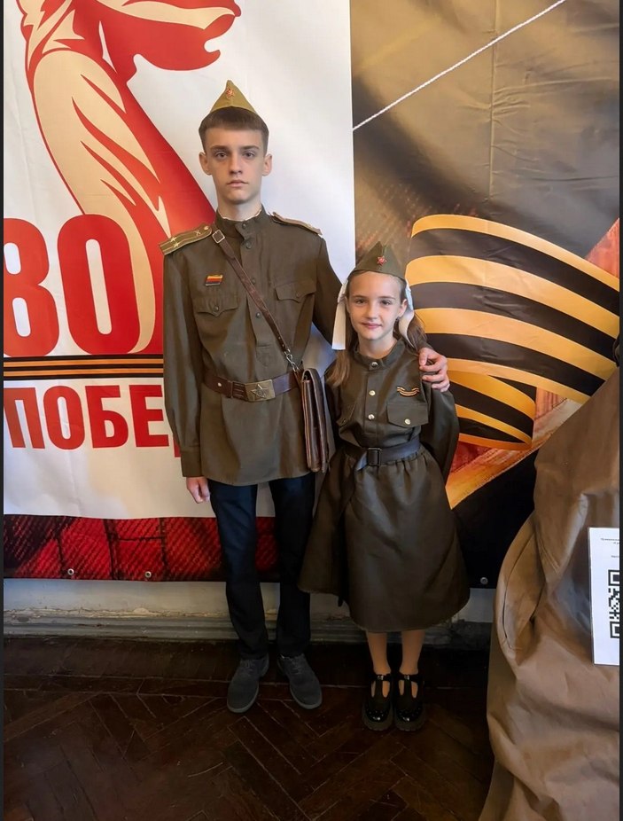 В дни осенних каникул в Музее боевой и трудовой славы СОШ №2 состоялась интересная встреча под названием «Россия начиналась не с меча»