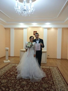 "Свадебный бум" случился в Курской области в красивую дату 25.11.25. В областном ЗАГСе рассказали, что в этот день поженились около 80 пар