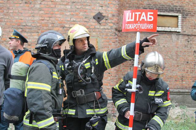 Более 500 человек и 40 единиц техники обеспечат безопасность курян в праздники