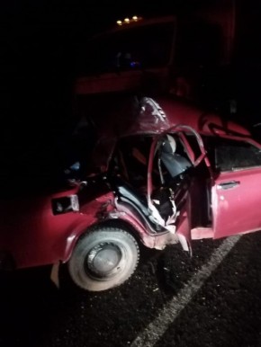 В Курской области в ДТП с грузовиком пострадали 2 человека