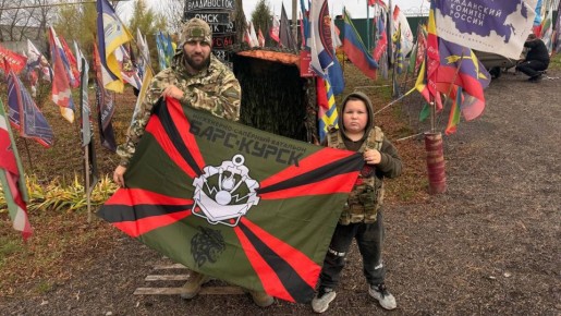 Юный курянин каждый день выходит встречать военных