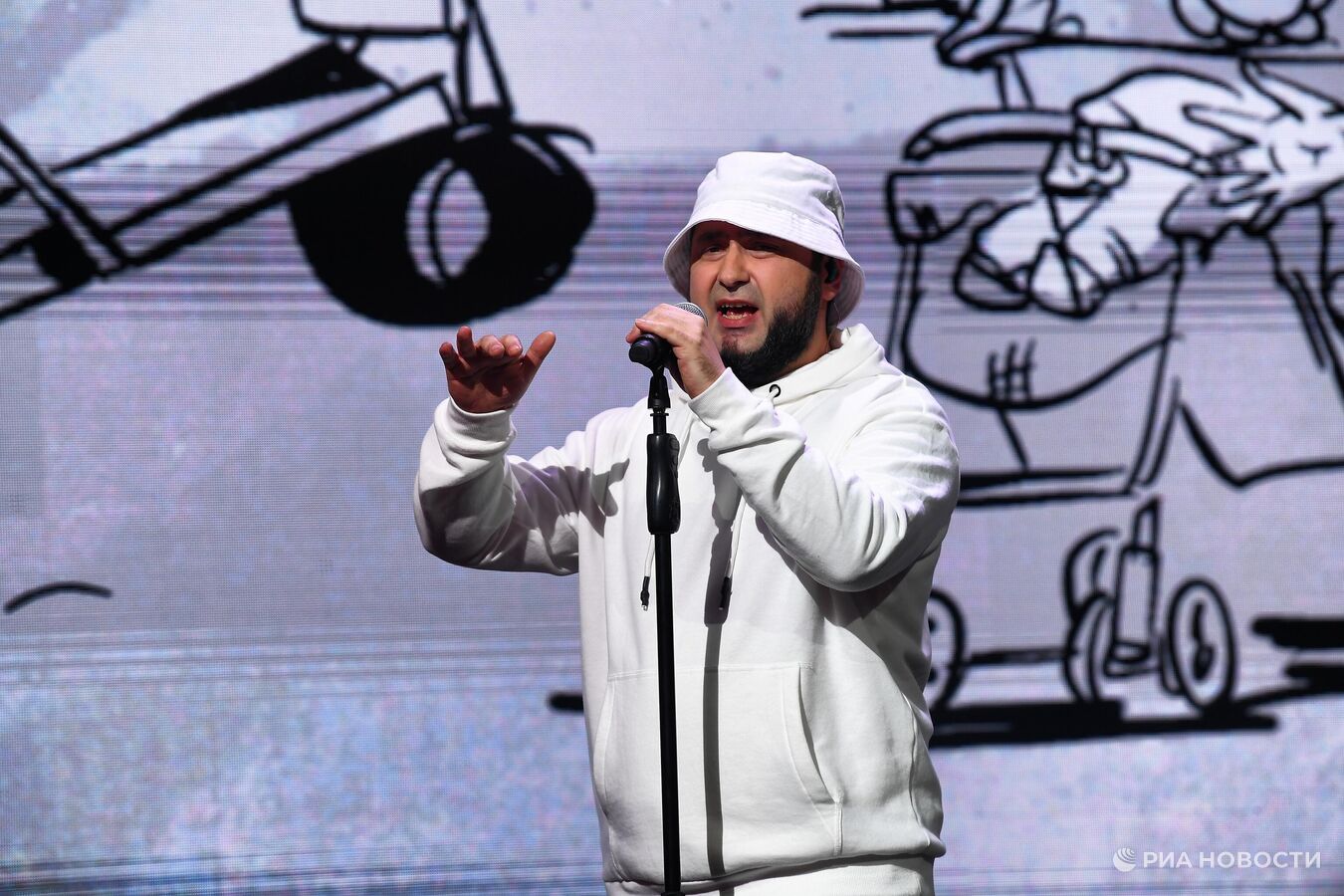 Рэпер Апачев ответил Хинштейну по поводу концерта в "БАРС-Курск"