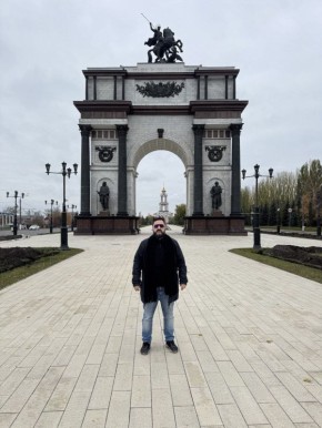 «Курск — не прачечная». Александр Хинштейн прокомментировал визит блогера Акима Апачева в Курскую область