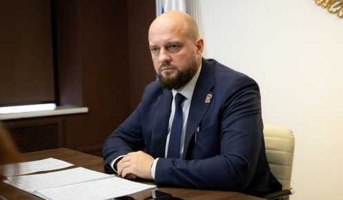 В Курске мэр Евгений Маслов поздравил жителей с Днем народного единства