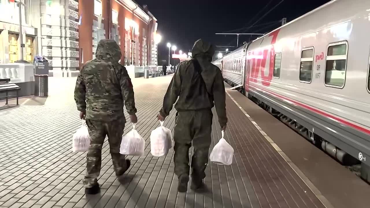 Москвичи передали в Курск 240 пирогов для российских военнослужащих